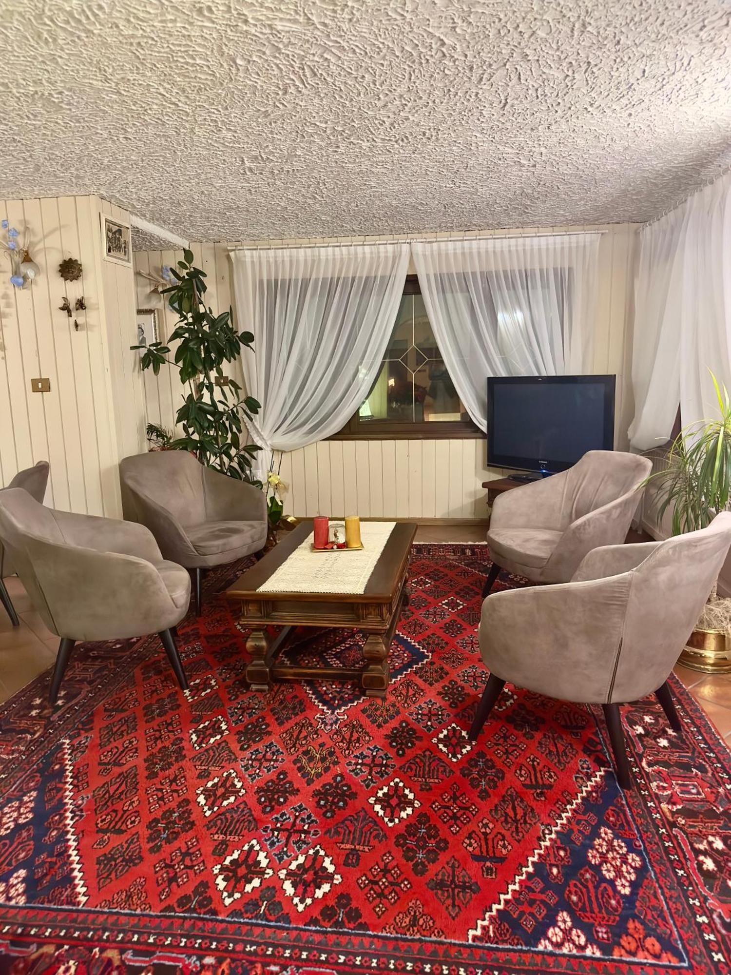 Zeni Hotel