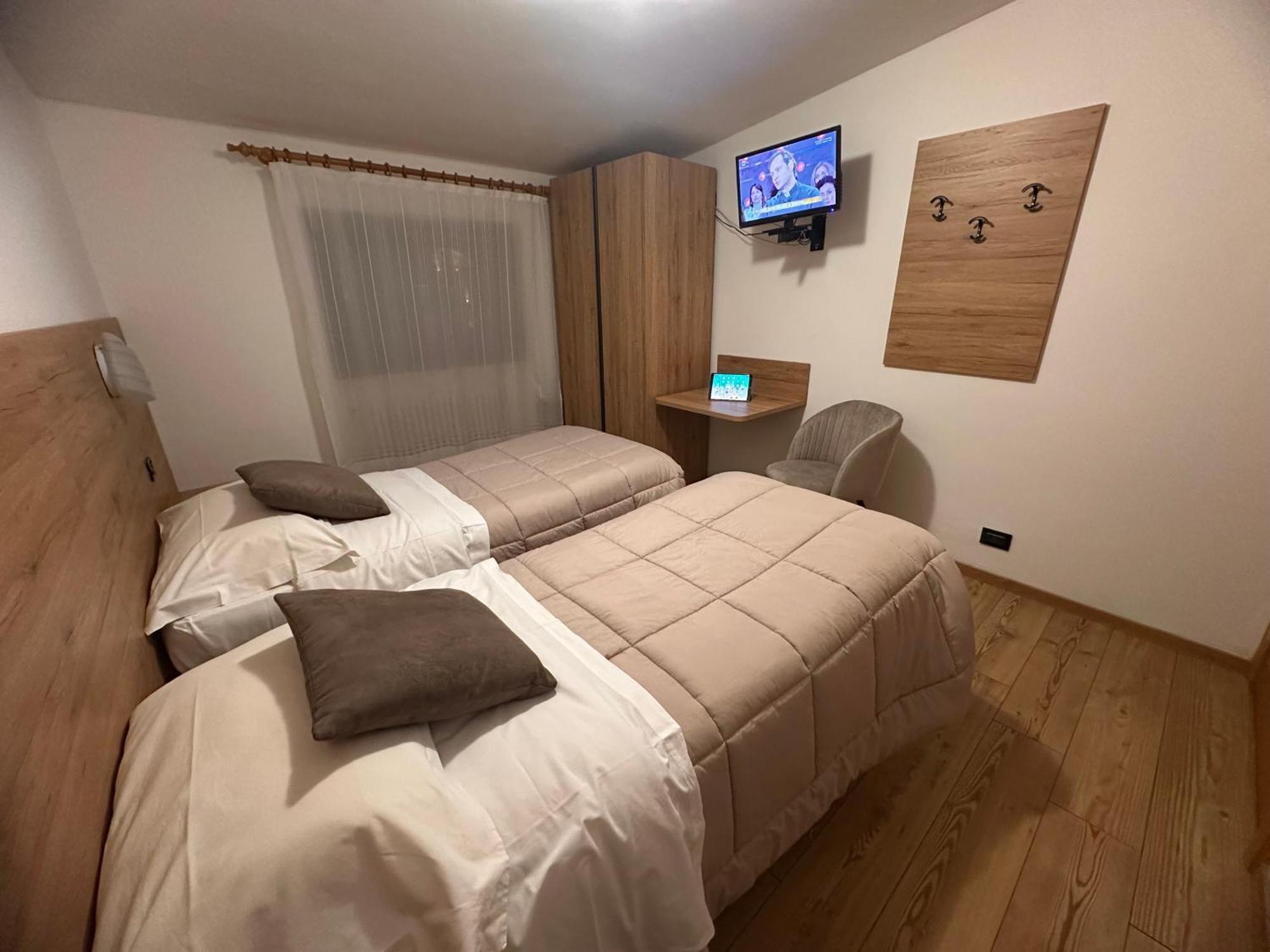 Hotel Zeni Madonna
